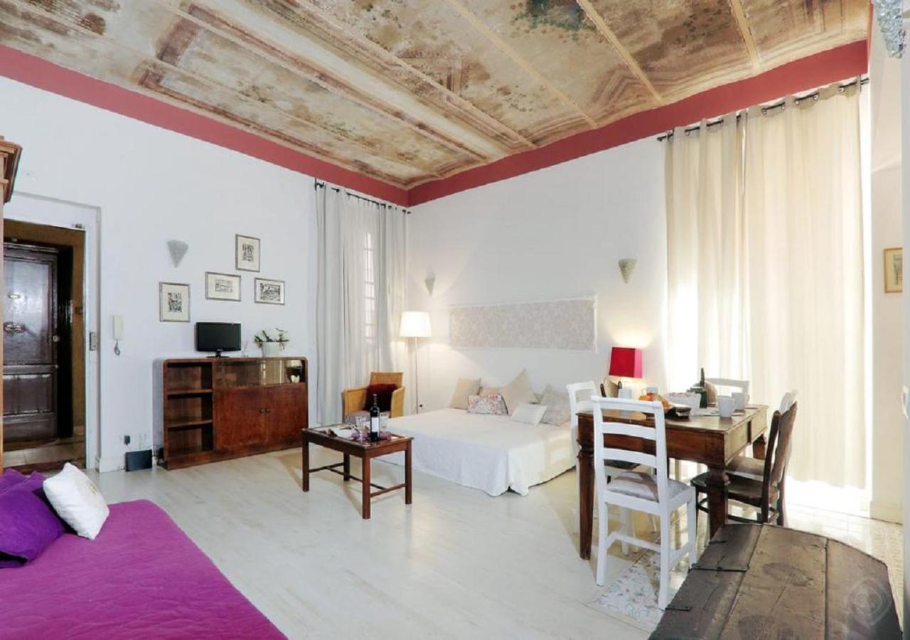 Pangsapuri 65 m² dengan 2 bilik tidur dan 1 bilik mandi peribadi di Kota Vatican Rome Luaran gambar